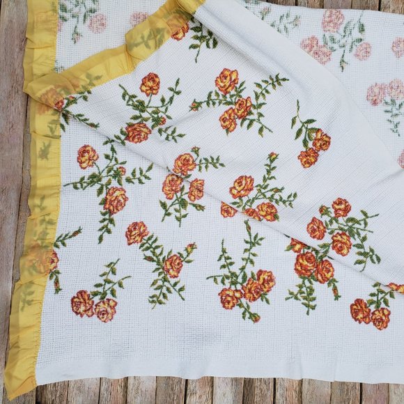 Vintage 70s Woven Cotton Blanket / Throw with floral design - Picture 10 of 11